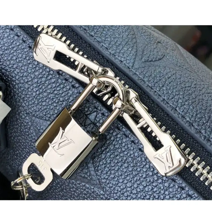 2111FY0059 Bags LV 0504